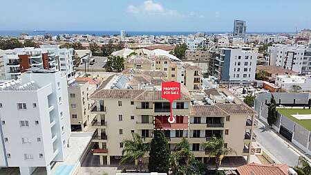 2 bdrm flat for sale/Port area