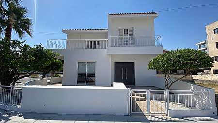 Four bedroom House for Sale in Larnaca Centre