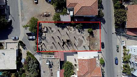 Plot with an incomplete development in Agios Dometios Municipality, Nicosia
