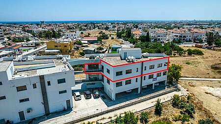 Office and shop in Voroklini, Larnaca