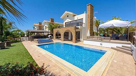 3 bdrm seafront villa for sale/Agia Napa