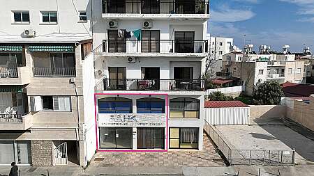 Shop with a mezzanine in Chrysopolitissa, Larnaca