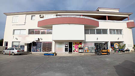 Mixed-use building in Klirou, Nicosia