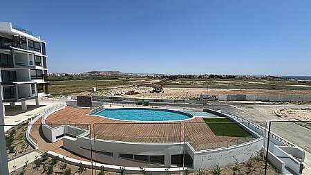 2 bdrm apt/Dhekelia rd