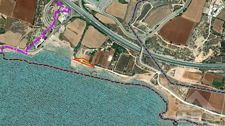 Beachfront land for sale/Ormidhia