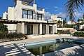 4 bdrm villa for sale/Agios Theodhoros