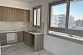 2 bdrm apt/port area