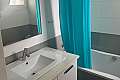 3 bdrm apt/center